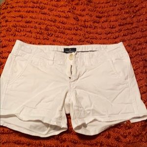 White AE stretch shortie